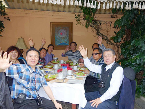 1636100443162775.jpg 桂会长考察危地马拉.jpg