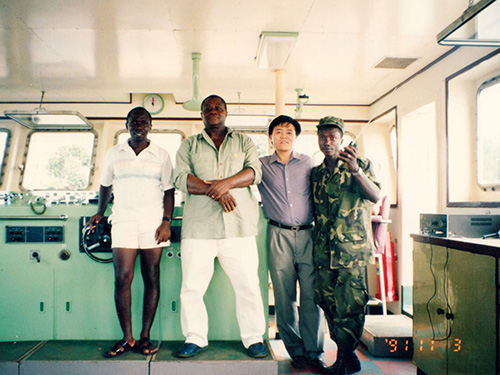 Senior Official of the Ministry of Defence of Saint-En-Liran, Africa