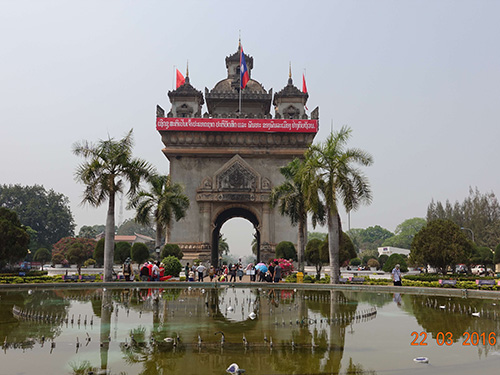 1636170343141653.jpg 凯旋门.JPG